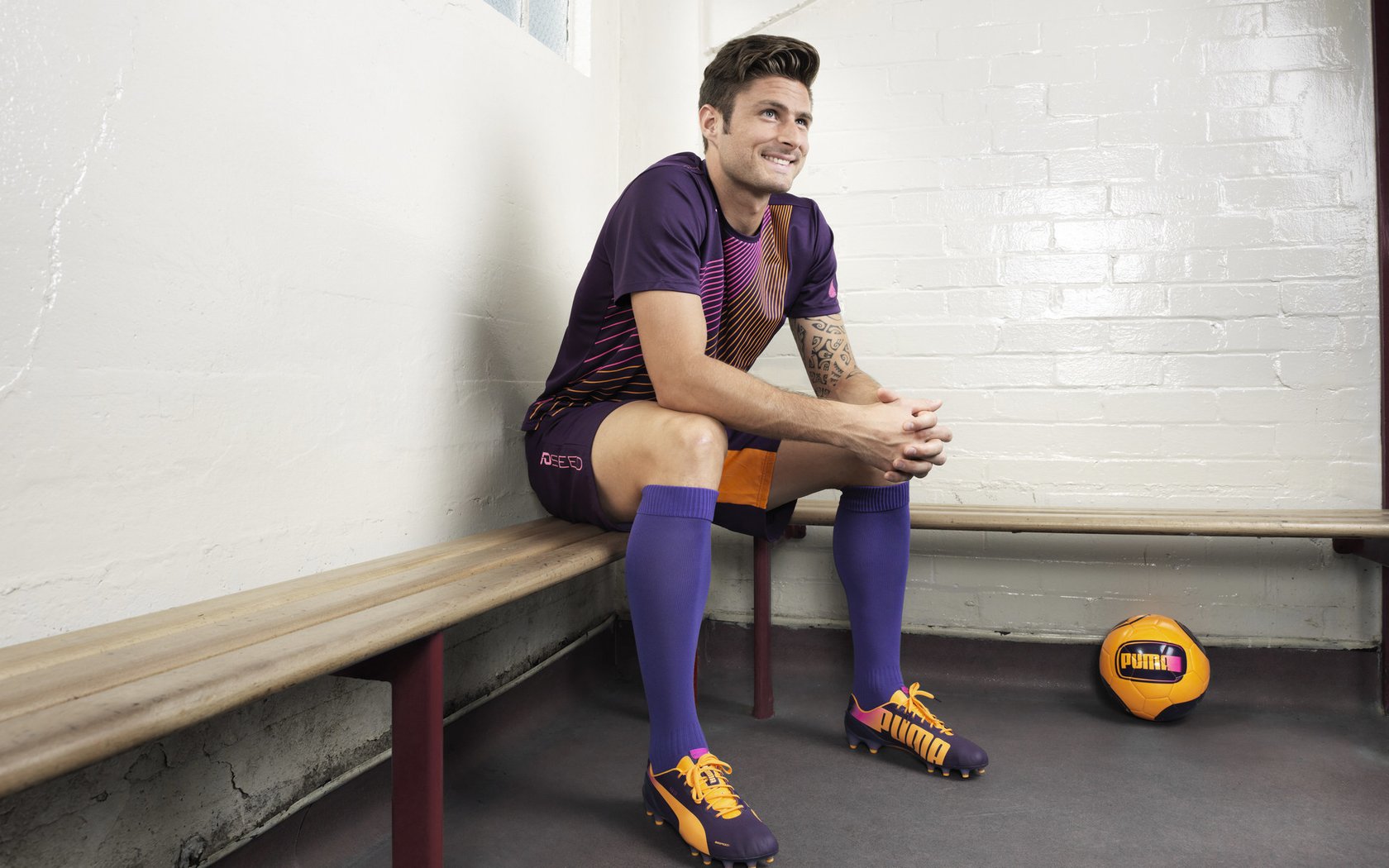 从足球场到乒乓球台,法国队绝境翻盘,奥恰洛夫技惊四座的双重震撼